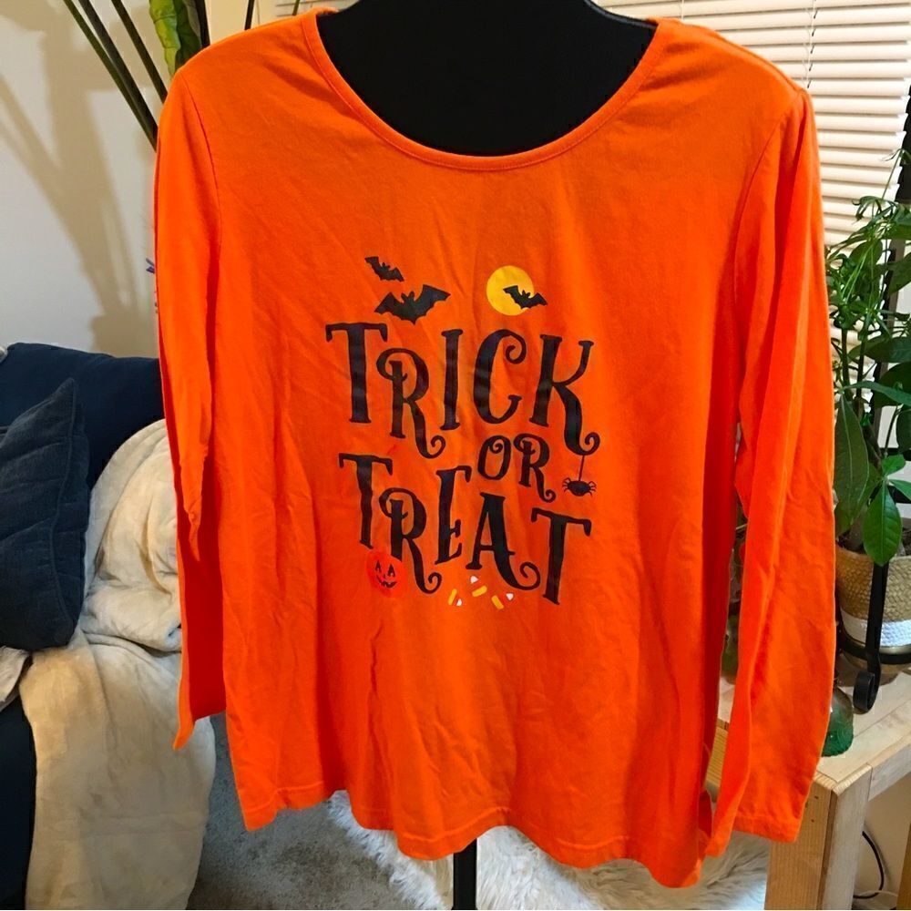 New! Super comfy Halloween 🎃 Tee